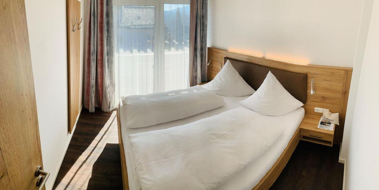 Apartmenthaus Florian Lam Bagian luar foto